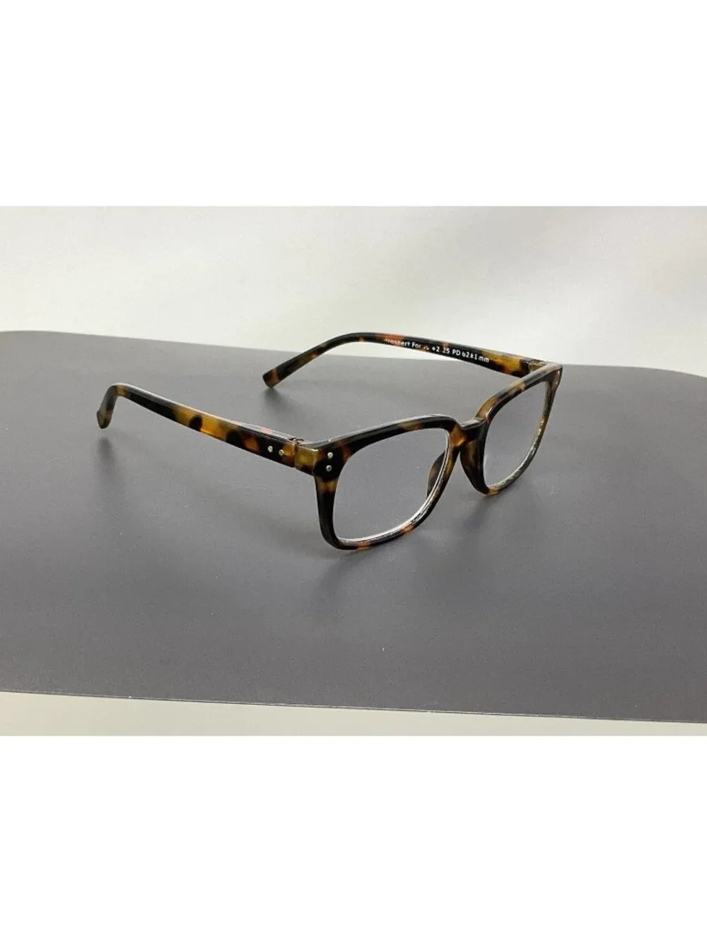 Peepers Prodpect Focus blue Light Reading Glasses +2.25 Tortoise
